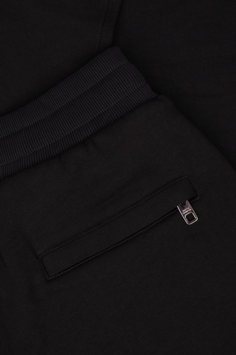 брюки  классического стиля с лицевой стороны