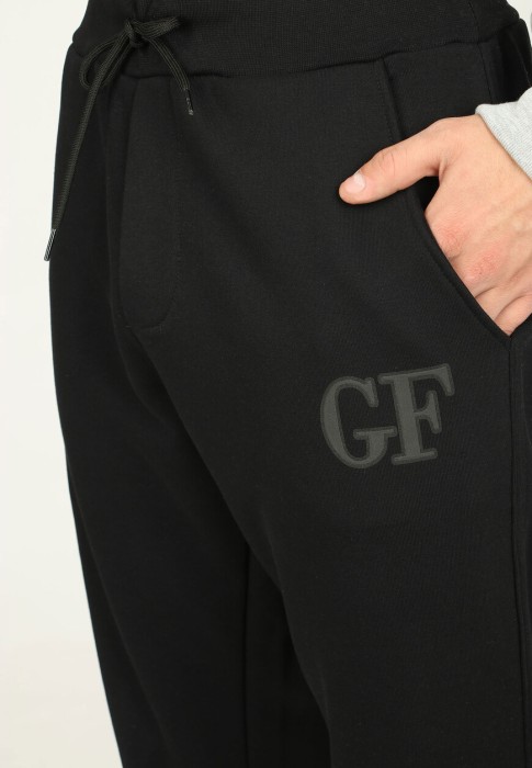 брюки  из проверенных материалов спереди