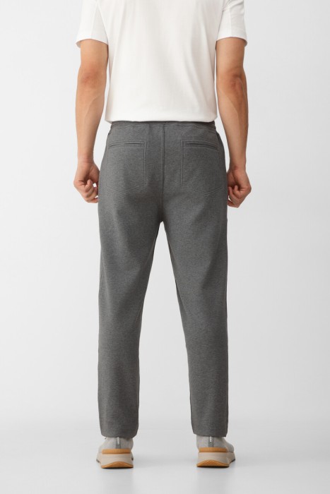 брюки  от бренда brunello cucinelli вид слева