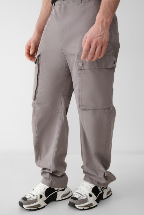 Товар серого цвета с внутренней стороны