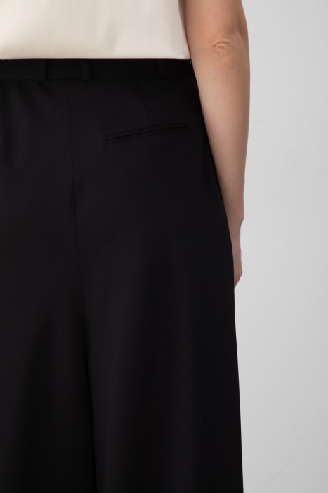 брюки  из хлопка спереди