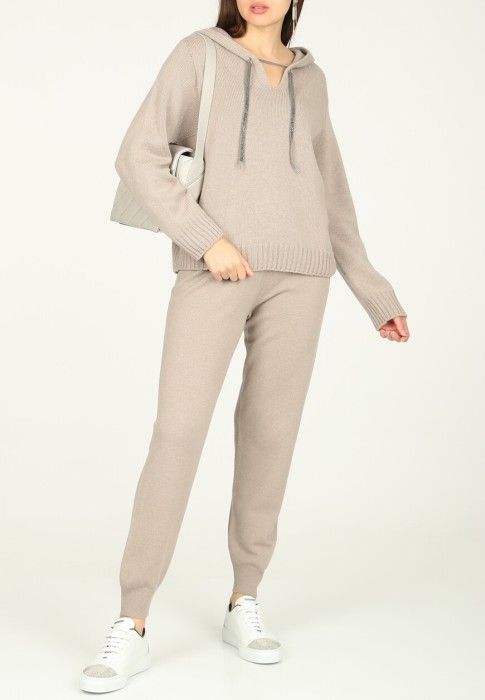 брюки  по цене 40355 руб вид справа