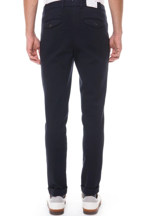 Товар синего цвета с внутренней стороны