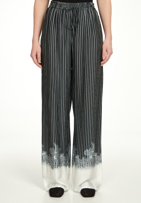 брюки  из италии вид сбоку