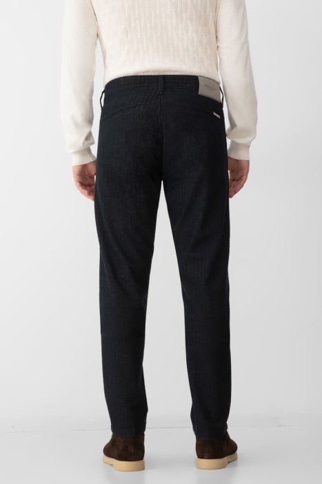 брюки  по цене 63800 руб вид справа