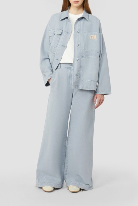 Товар голубого цвета с внутренней стороны