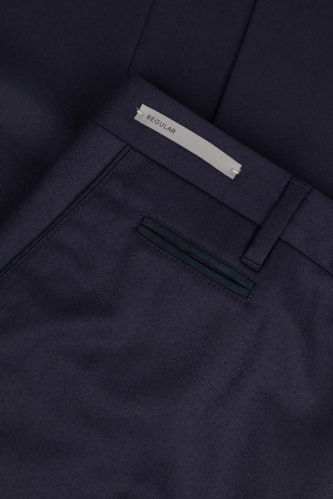 брюки  классического стиля с лицевой стороны