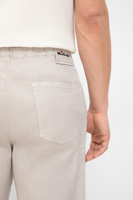 Товар серого цвета с внутренней стороны