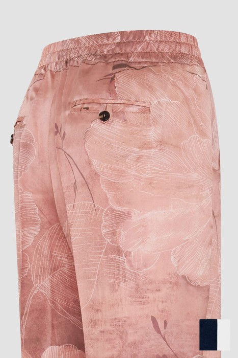 Товар синего цвета с внутренней стороны