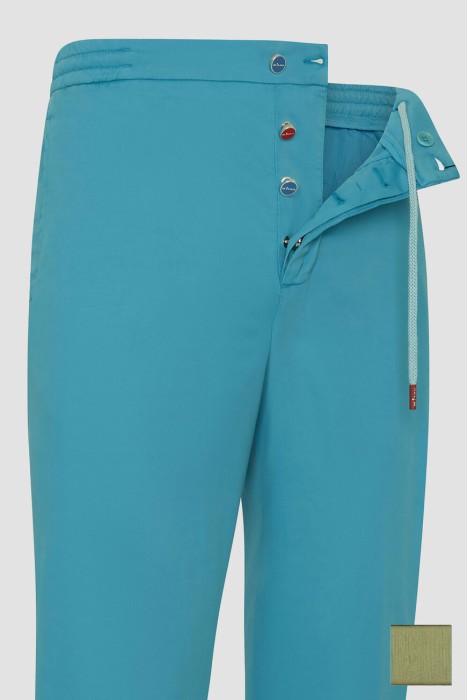 Товар зеленого цвета с внутренней стороны