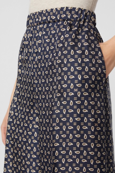 брюки  из италии вид сбоку