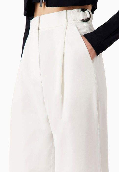 Продукция для женщин фото