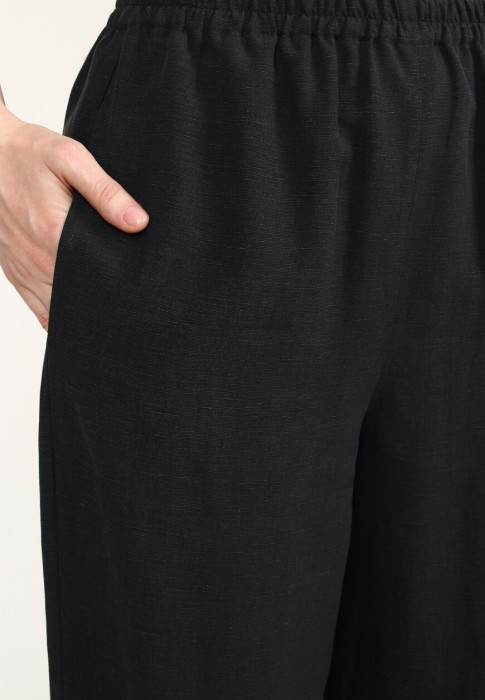 Товар синего цвета с внутренней стороны