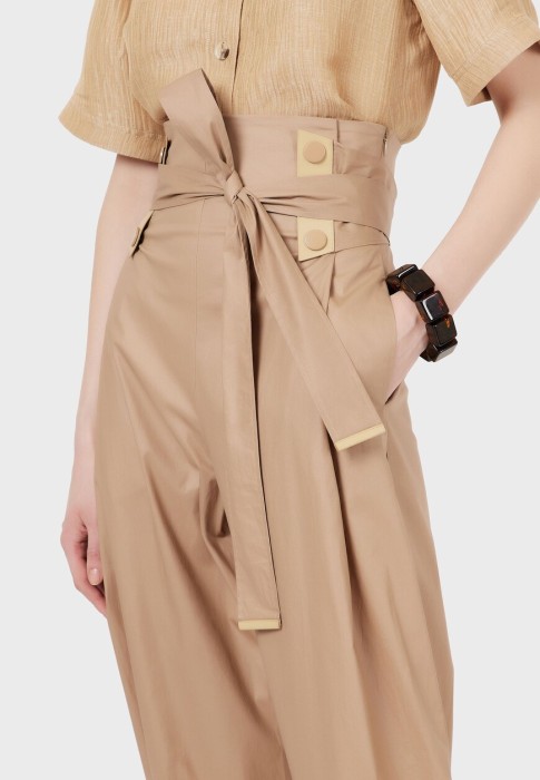 брюки  из проверенных материалов спереди