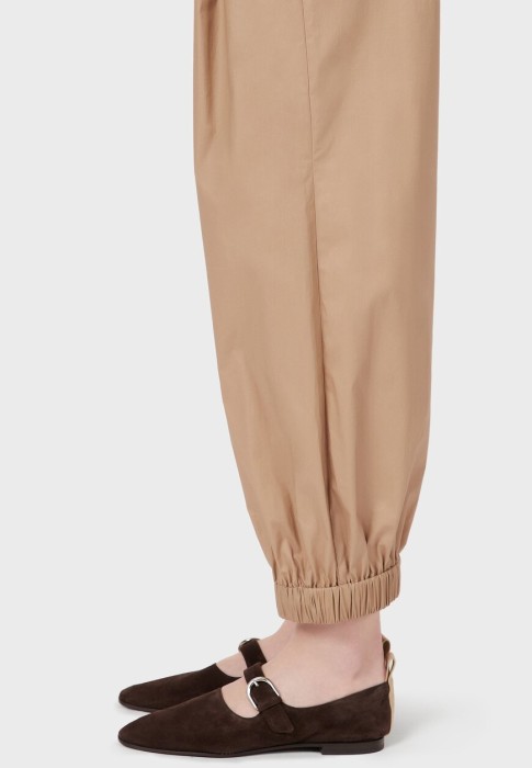 Продукция для женщин фото