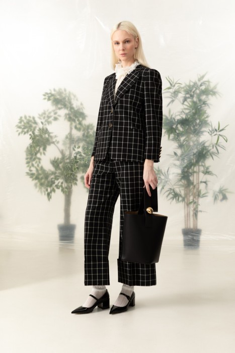 Продукция для женщин фото