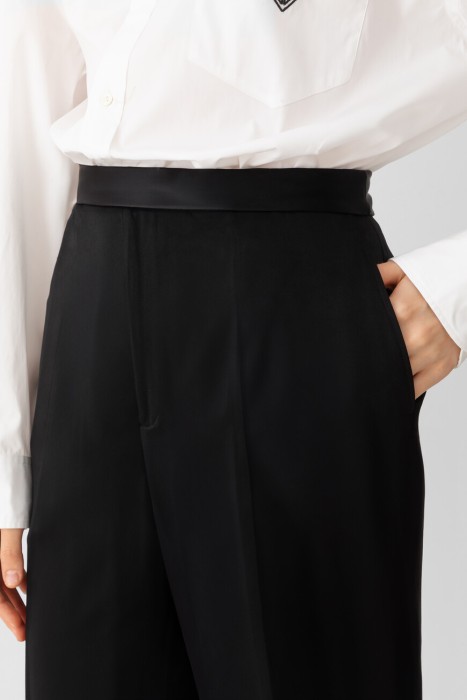 брюки  из америки вид сбоку