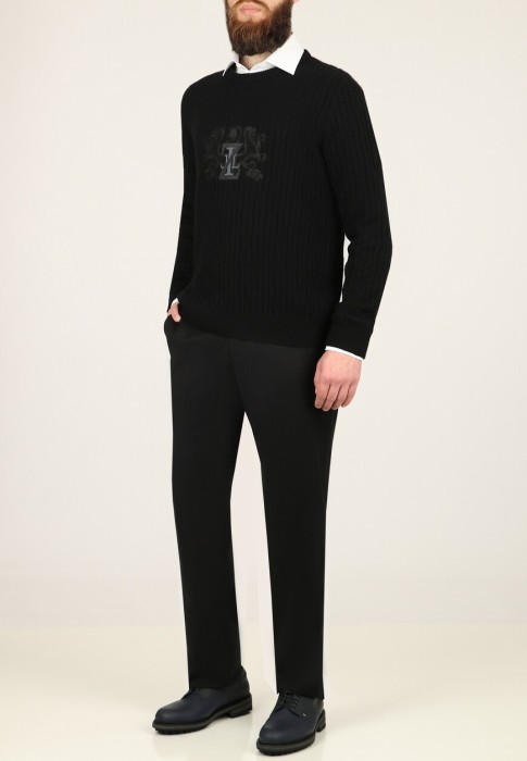 брюки  по цене 105900 руб вид справа