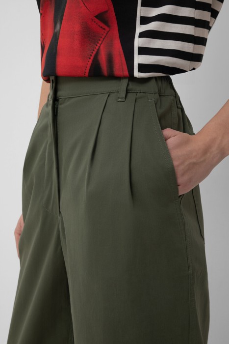 брюки  из италии вид сбоку