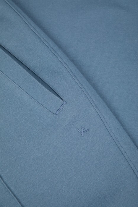 брюки  классического стиля с лицевой стороны