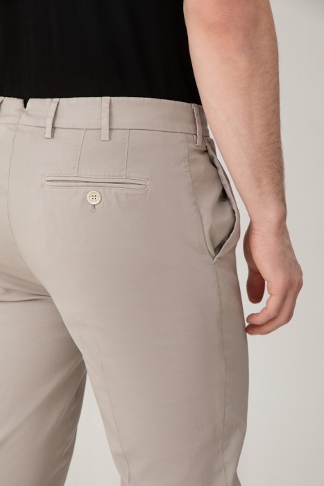 Товар серого цвета с внутренней стороны