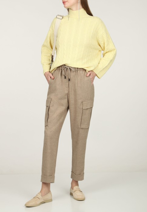 брюки  по цене 50645 руб вид справа