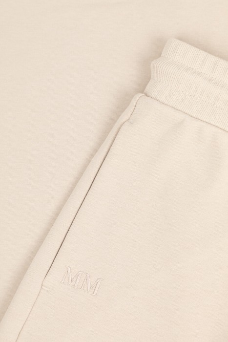 брюки  повседневного стиля с лицевой стороны