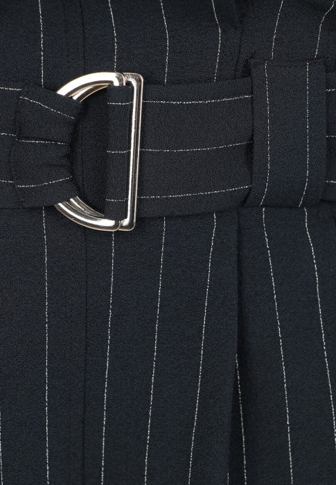 брюки  из проверенных материалов спереди