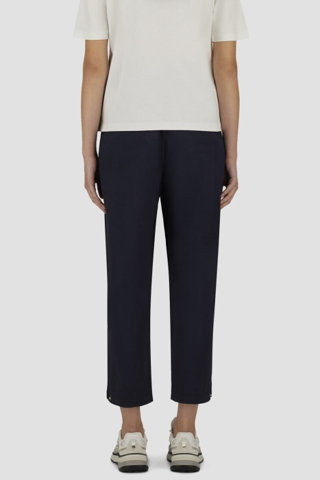 брюки  от бренда herno вид слева