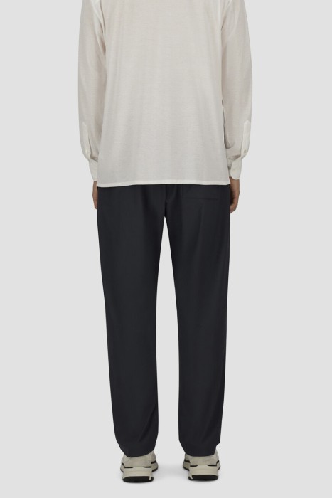 брюки  от бренда herno вид слева