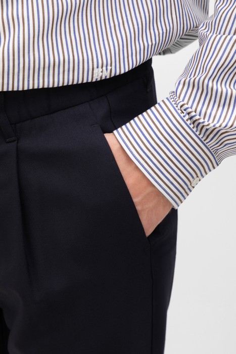 брюки  из франции вид сбоку