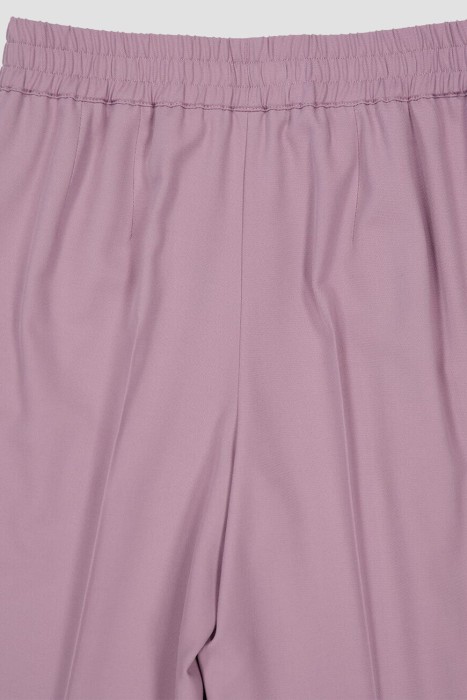 Товар сиреневого цвета с внутренней стороны