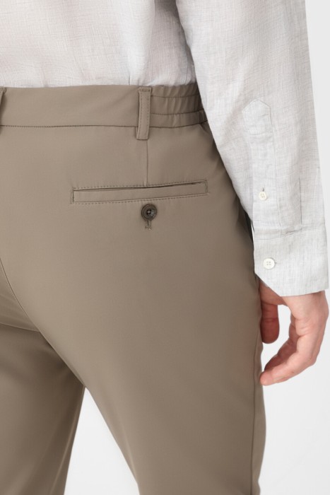 Товар зеленого цвета с внутренней стороны