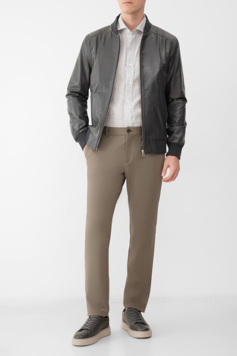 брюки  из полиамида спереди