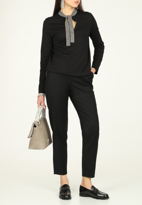 брюки  по цене 59465 руб вид справа