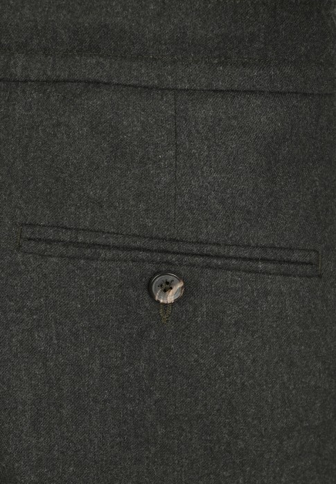 Товар серого цвета с внутренней стороны