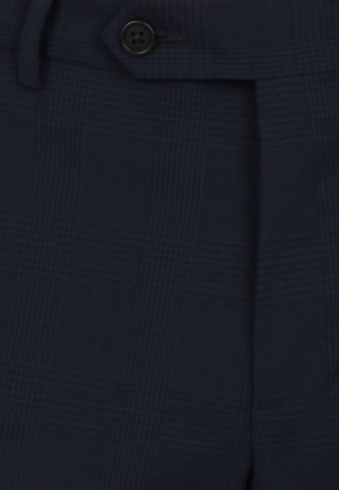 брюки  из проверенных материалов спереди