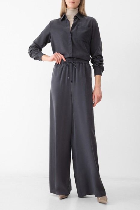 Товар серого цвета с внутренней стороны