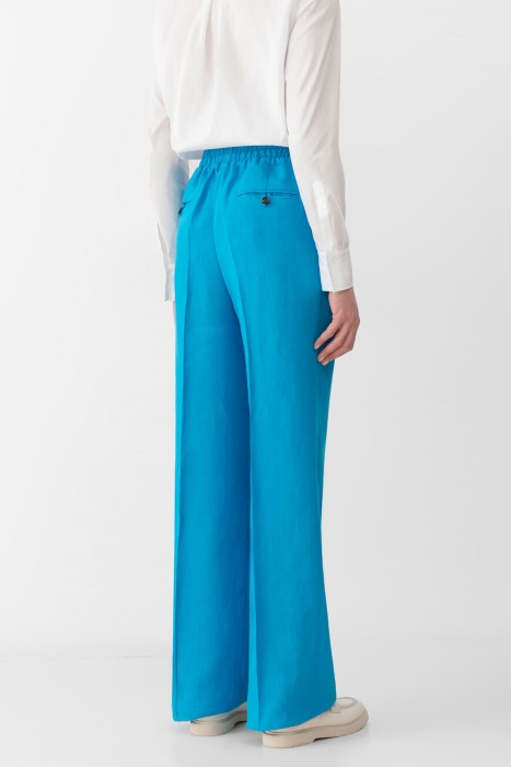 брюки  по цене 104000 руб вид справа