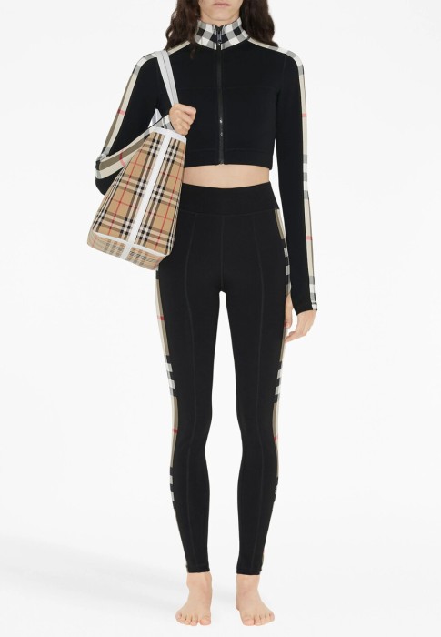 брюки  от бренда burberry вид слева