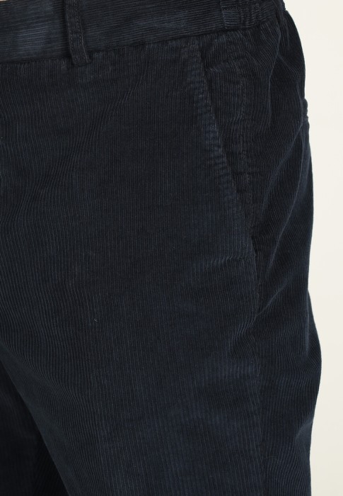 брюки  из проверенных материалов спереди