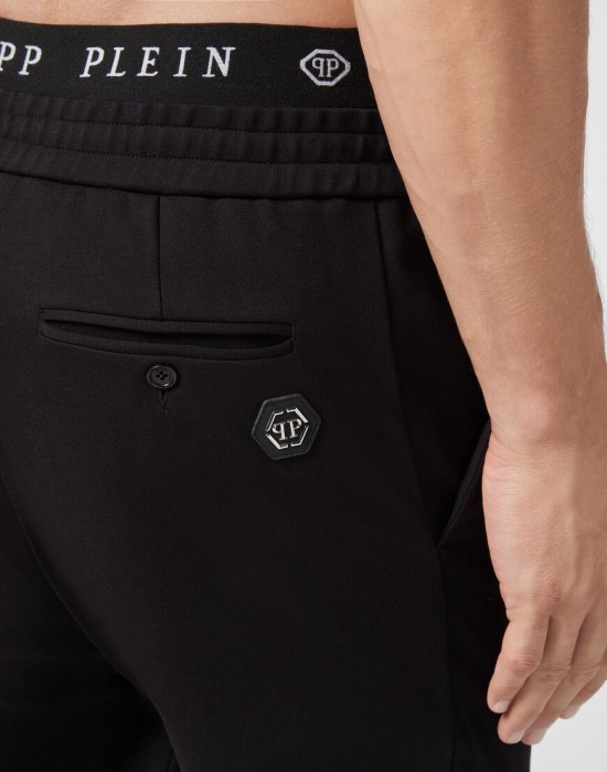 брюки  из проверенных материалов спереди