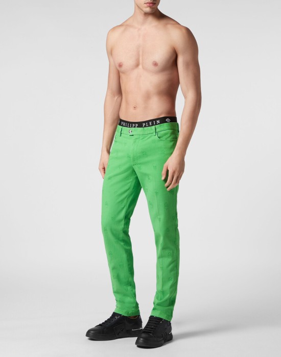 Товар зеленого цвета с внутренней стороны