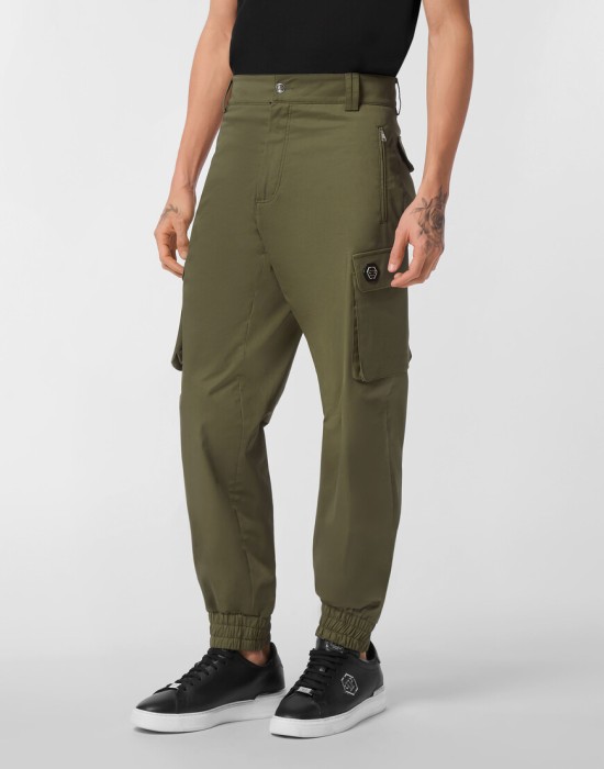 брюки  по цене 79890 руб вид справа