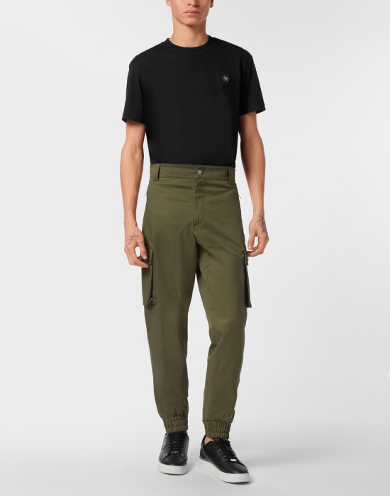 Товар коричневого цвета с внутренней стороны