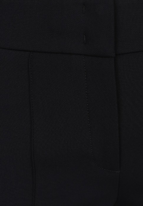 Товар синего цвета с внутренней стороны