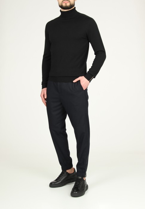 брюки  от бренда peserico вид слева