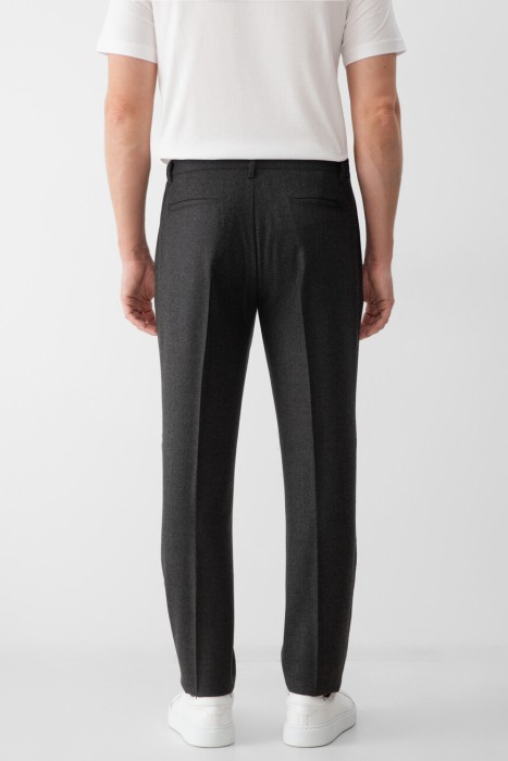 брюки  от бренда zilli вид слева