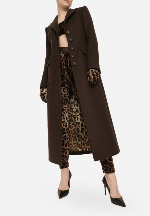 брюки  от бренда dolce & gabbana вид слева
