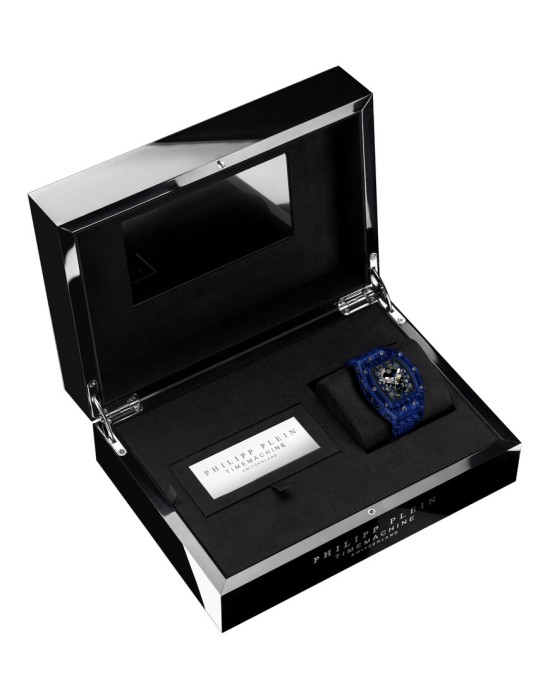 часы  от бренда philipp plein вид слева